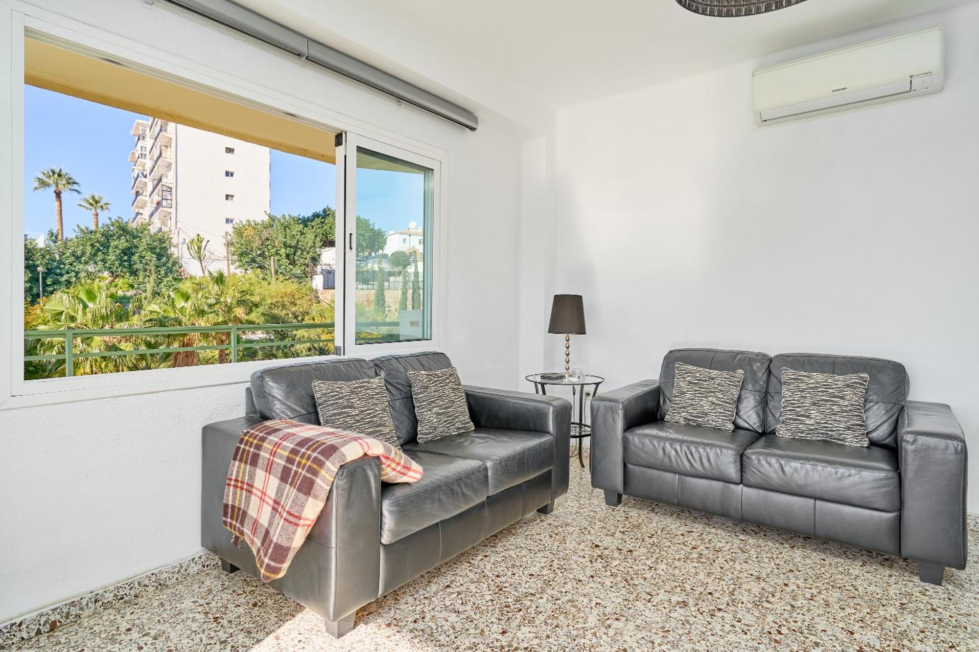 Bright And Spacious 2 Bed Apt Nerja Exterior photo